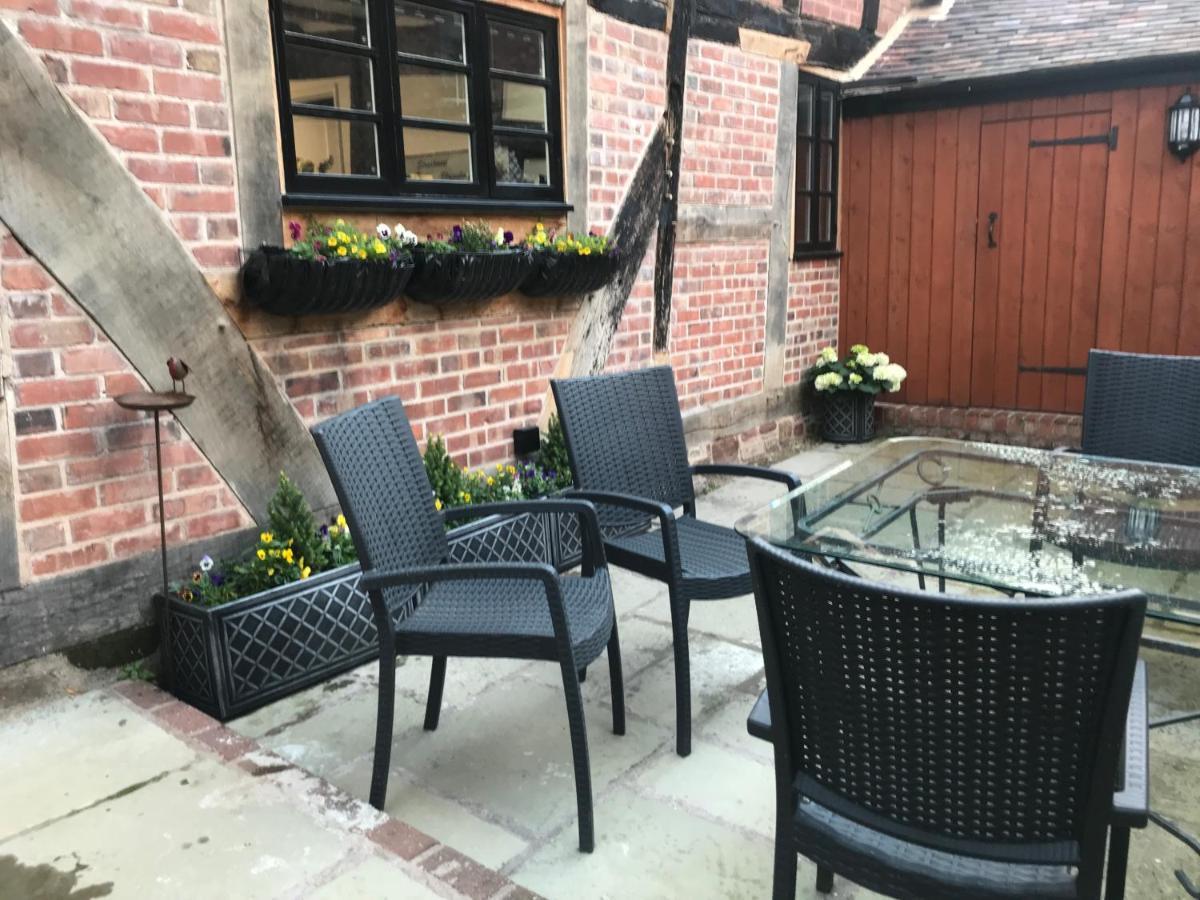 "Wesley House" Historic Home In Town Centre With Parking Shrewsbury Extérieur photo