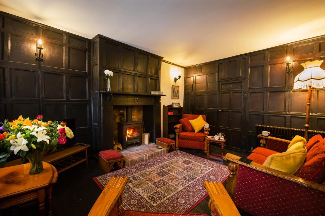 "Wesley House" Historic Home In Town Centre With Parking Shrewsbury Extérieur photo