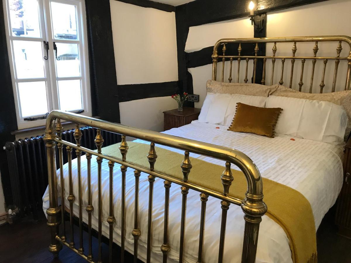 "Wesley House" Historic Home In Town Centre With Parking Shrewsbury Extérieur photo